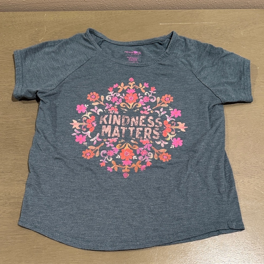 NATURAL LIFE Charcoal “Kindness Matters” Tee with Floral Design size 10-12